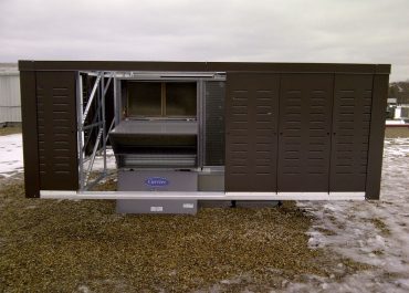 Do Rooftop HVAC Screens Affect Maintenance and Service Access? 