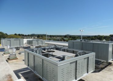 How to Design Rooftop Screens That Pass Building Code Every Time 